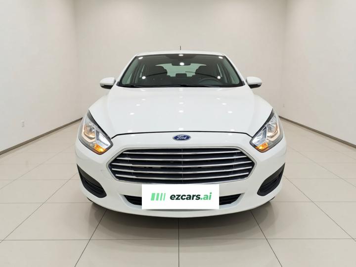Escort 2019 Facelift 1.5L AT China VI photo 2