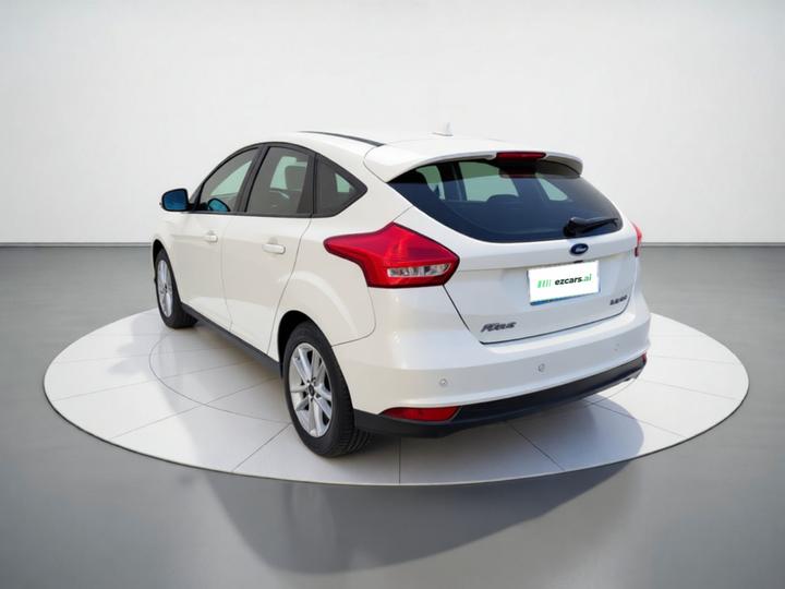 Focus 2018 Hatchback Classic 1.6L AT Fashion photo 4