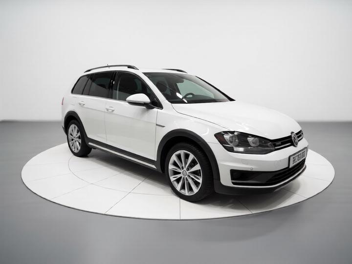 Golf Imported 2019 1.8TSI Wagon photo 3