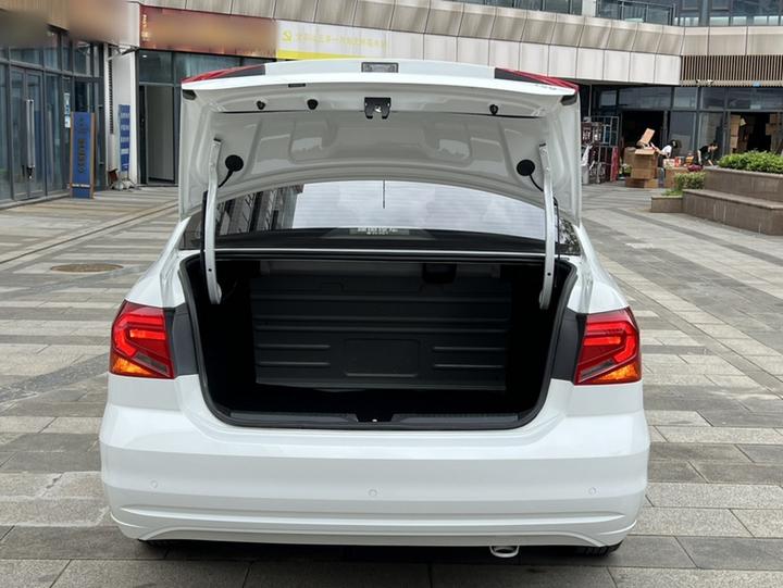 2019 1.5L AT Fashion photo 8