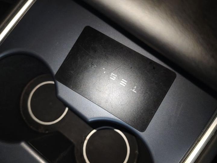 Model Y 2024 RWD photo 8