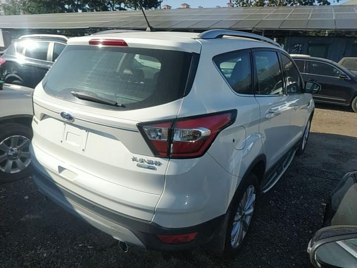 Kuga 2018 EcoBoost 245 AWD photo 4