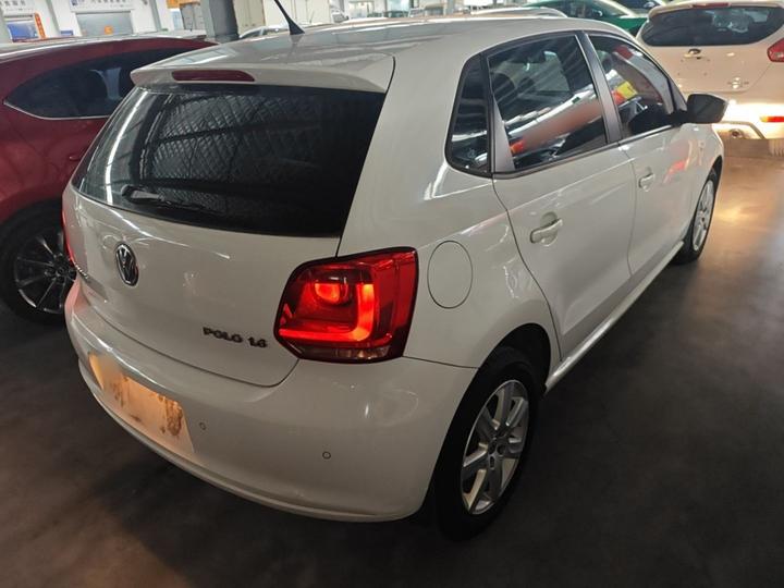 Polo 2013 1.6L MT Comfort photo 4