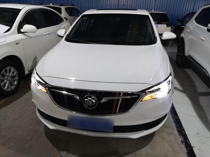 Excelle 2019 18T AT Elite China VI photo 2