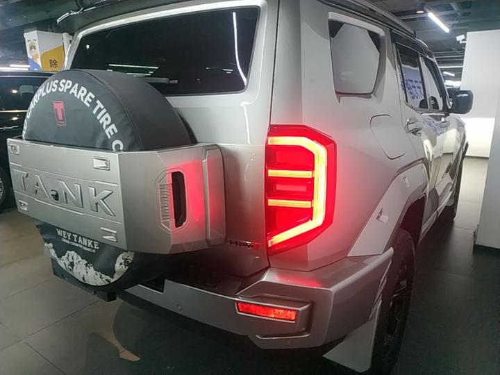 400 EV 2024 Hi4-T Off-road photo 4