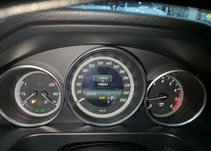 E-Class 2015 E 200 L photo 7