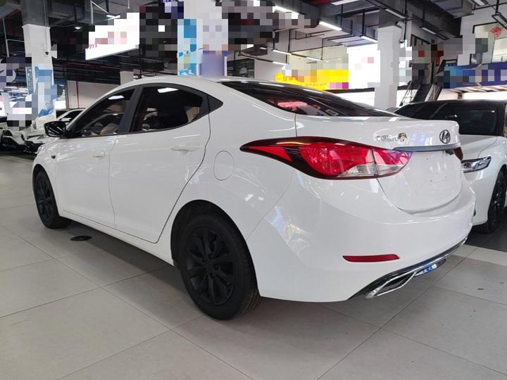 Elantra 2016 1.6L AT Smart photo 4