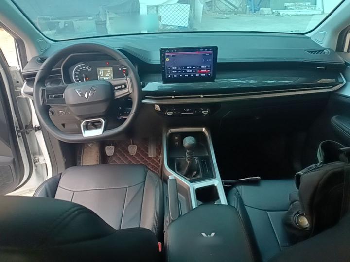 Wuling 2022 1.5L MT Elite photo 5
