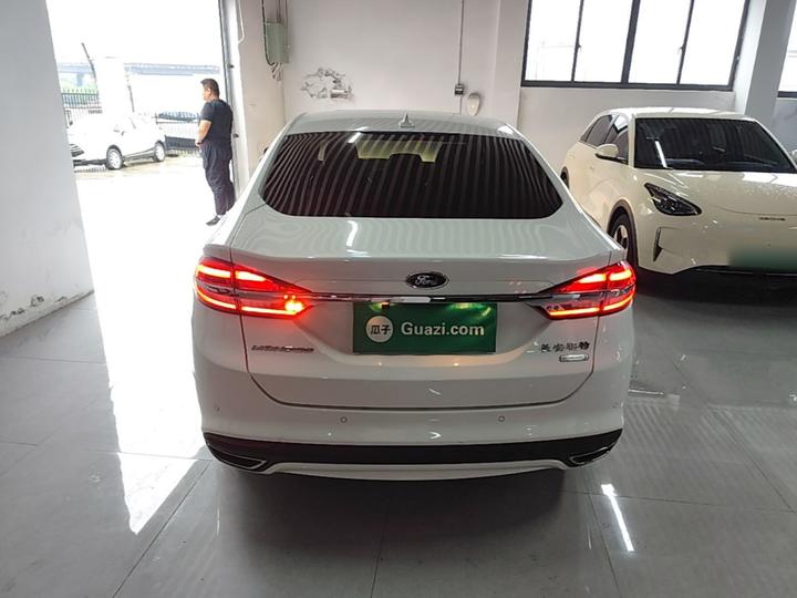 Mondeo 2017 Facelift EcoBoost 180 Fashion photo 3