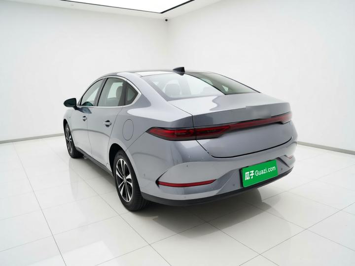 Qin PLUS 2025 DM-i ADAS 120KM photo 4