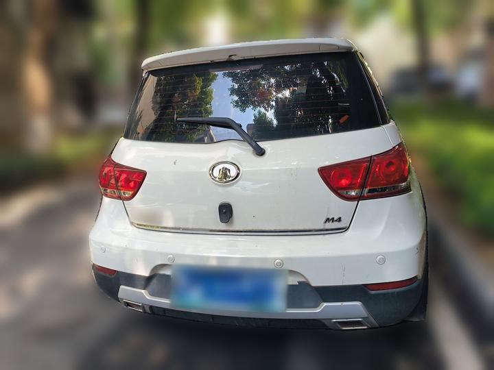 M4 2014 1.5L MT Comfort photo 5