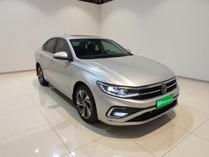 Bora 2023 200TSI DSGPRO photo 3