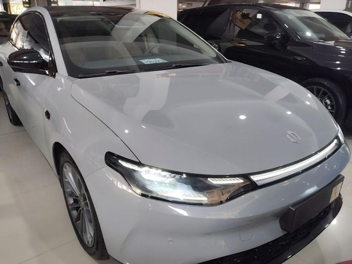 Leapmotor C01 2024 EV 525 Exclusive photo 3