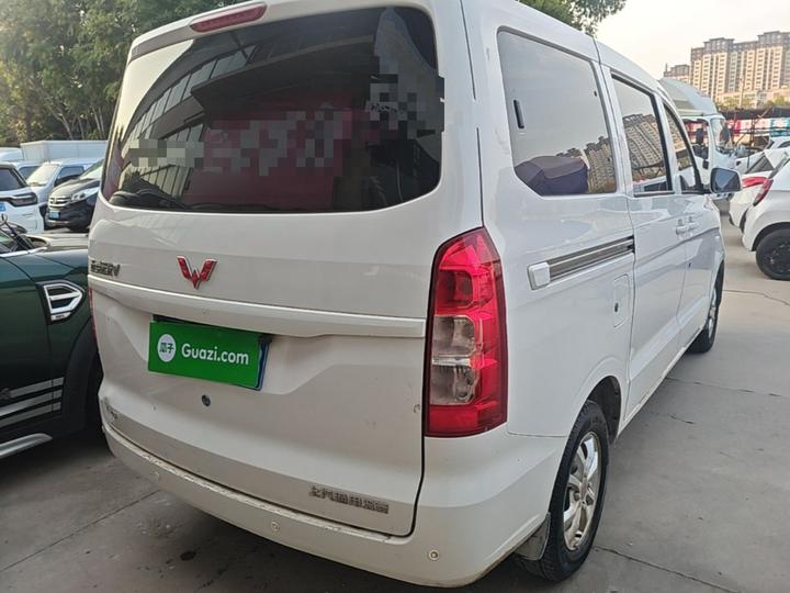 Wuling Hongguang V 2022 1.5L Energetic LAR photo 6