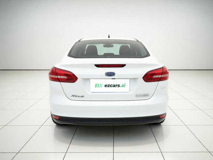 Focus 2017 Sedan 1.6L MT Comfort photo 5