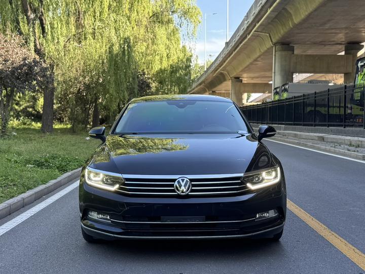Magotan 2018 330TSI DSG Premium photo 2