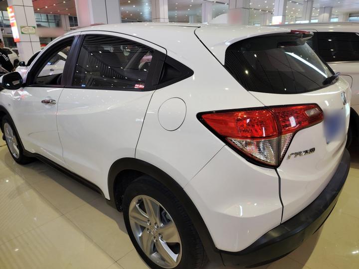 Vezel 2020 220 TURBO CVT Elite photo 3