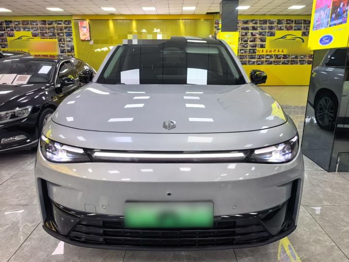 Leapmotor C16 2024 EV 520 Exclusive photo 2