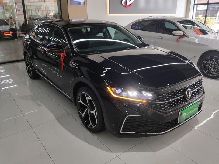Passat 2023 Facelift 330TSI Elite photo 3