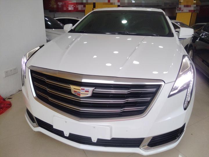 XTS 2018 28T Tech photo 2