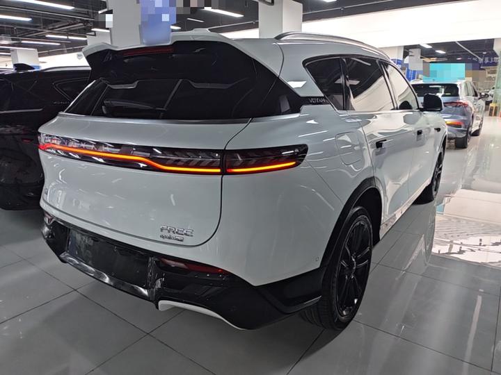 Voyah FREE 2024 Extended Range ADAS photo 6