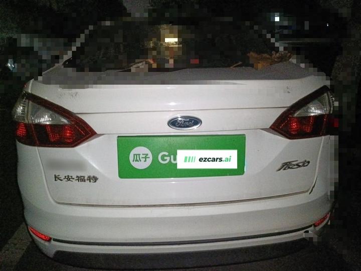 2013 Sedan 1.5L MT photo 5