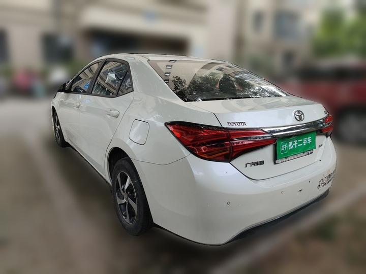 Levin 2018 185T CVT Luxury photo 4