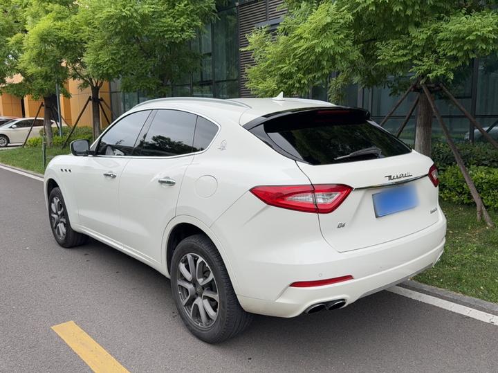 Levante 2016 3.0T Standard photo 3