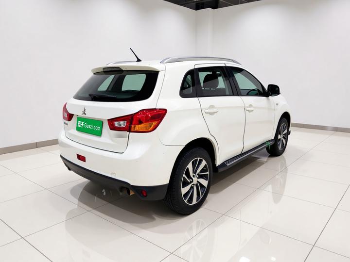 ASX 2016 1.6L MT RWD Progressive photo 6