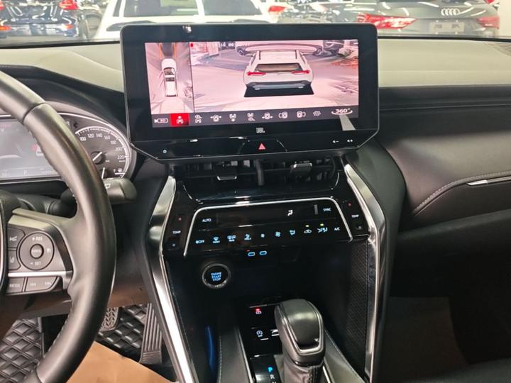 2022 2.0L CVT RWD Premium photo 4