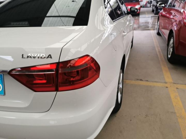 Lavida 2013 Facelift Classic 1.6L AT photo 7