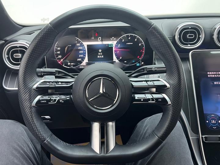 C-Class 2023 Facelift C 260 L Sport photo 3
