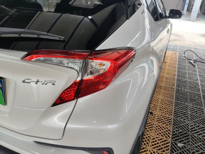 C-HR 2020 2.0L Leading photo 7