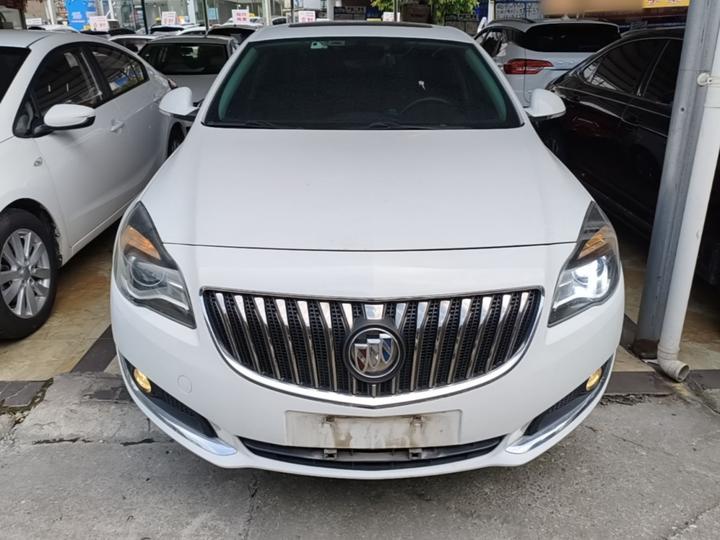 Regal 2015 1.6T Elite Tech photo 2