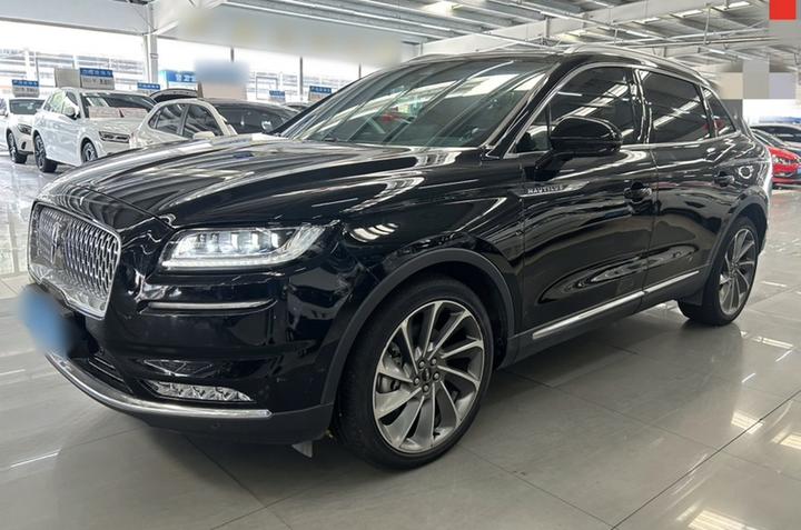Nautilus 2022 2.7T AWD