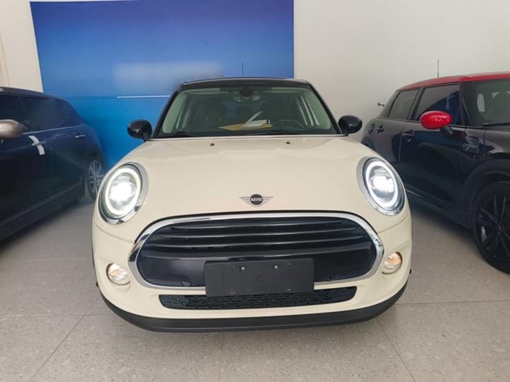 2018 1.5T COOPER Classic 5-Door photo 2