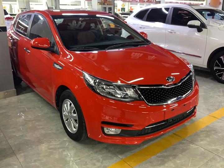 K2 2015 Hatchback 1.4L AT GLS photo 3