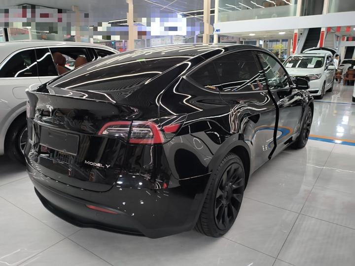 Model Y 2021 Standard Range RWD photo 4