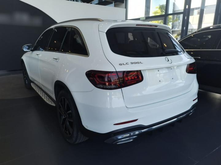 GLC 2022 GLC 300 L 4MATIC Dynamic photo 4