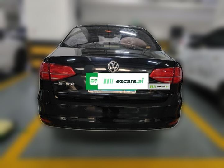 Sagitar 2015 1.6L AT Comfort photo 5