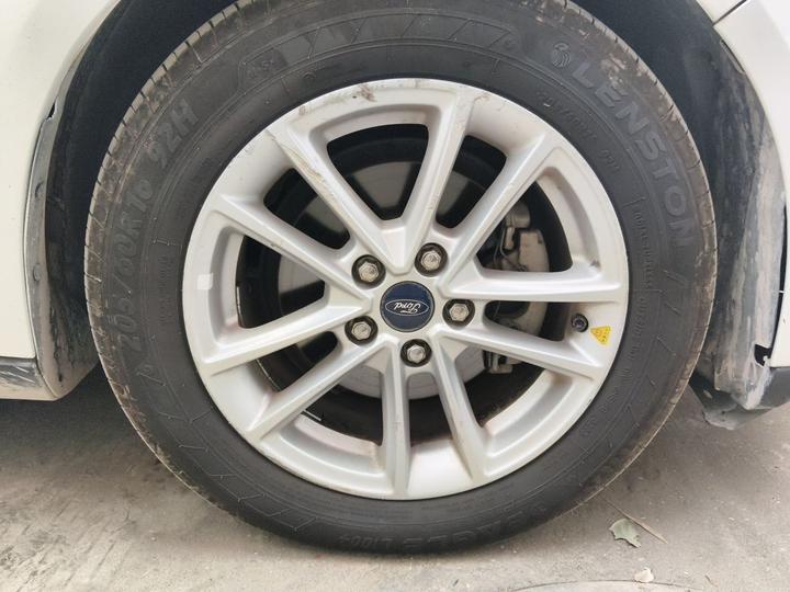 Focus 2015 Sedan 1.6L AT photo 8