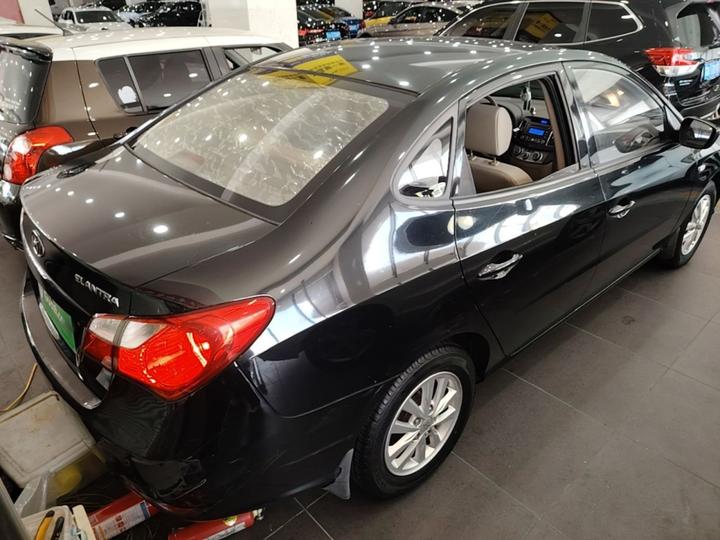 Dynamic 2016 1.6L MT photo 4