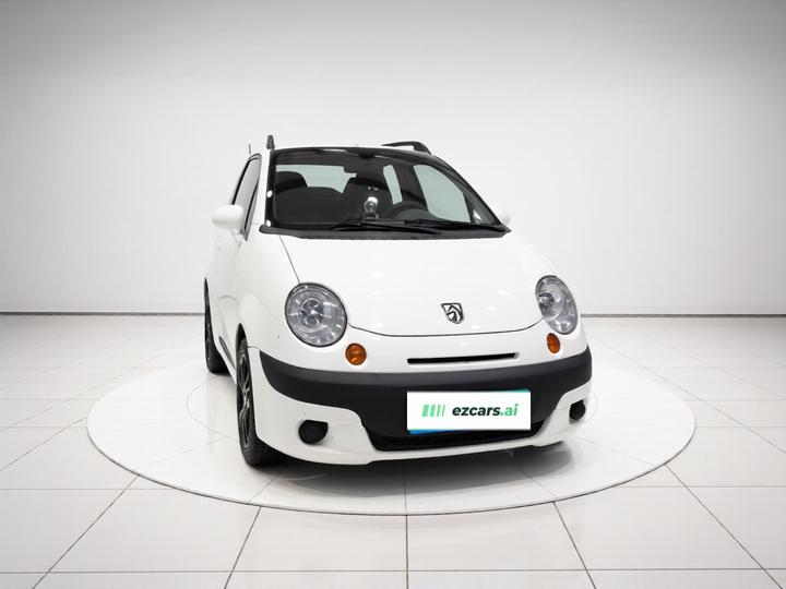 2012 Facelift 1.0L MT P-TEC Standard photo 2