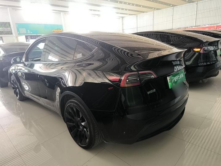 Model Y 2022 Facelift RWD photo 4