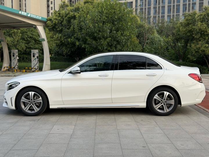C-Class 2020 Facelift C 260 L Sport photo 3