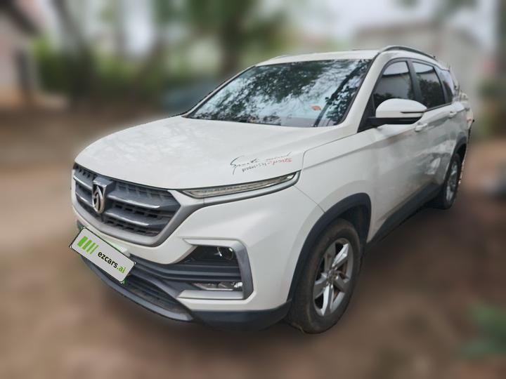 530 2019 1.5T MT Comfort 7-Seater China VI