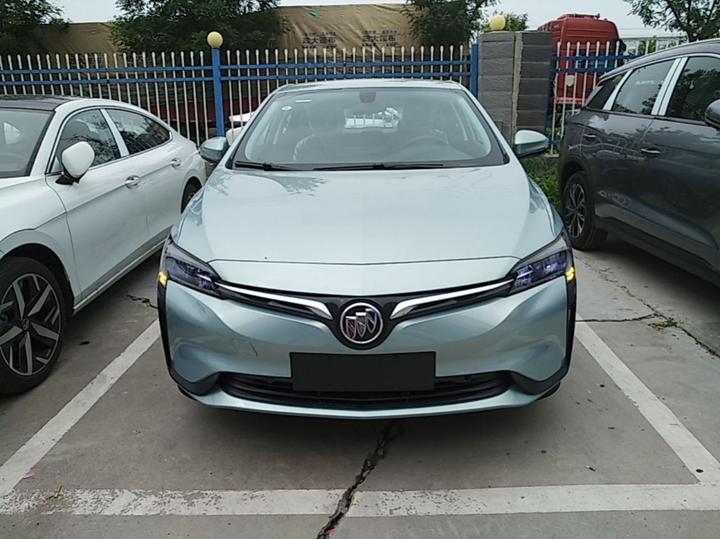 6 2024 450km Plus photo 2