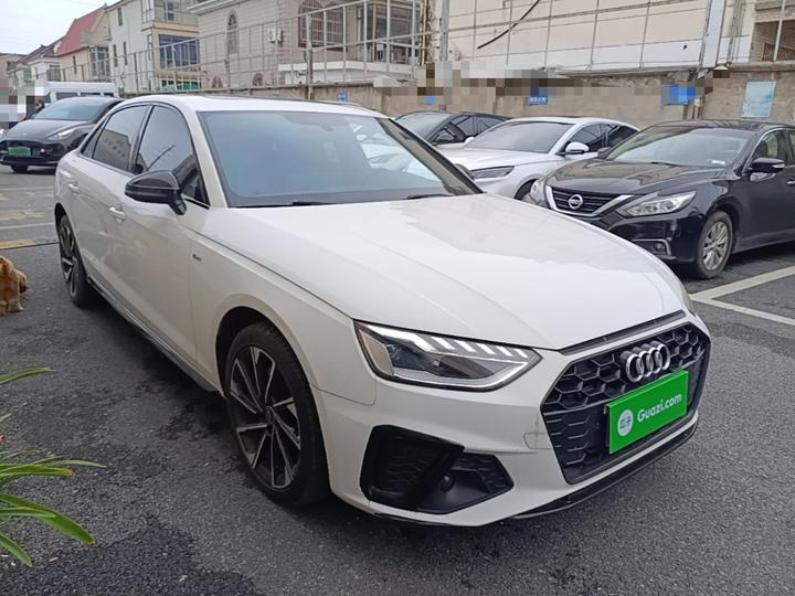 A4L 2023 40 TFSI Luxury Dynamic photo 3