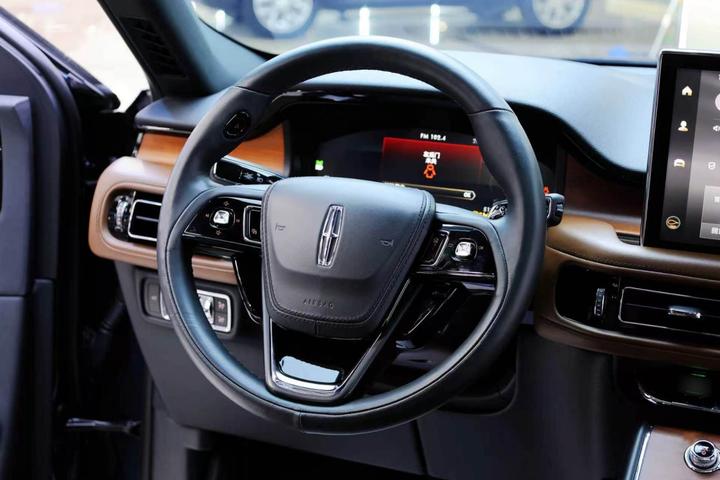 Aviator 2020 3.0T V6 AWD photo 3