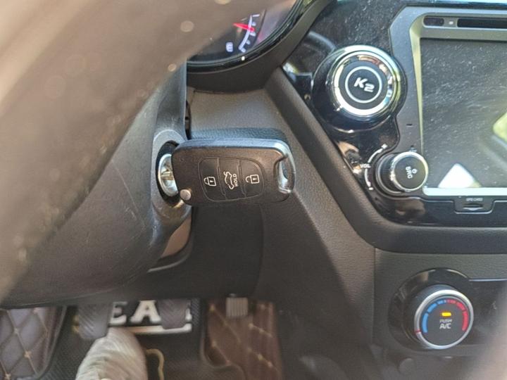 K2 2015 Sedan 1.4L MT GLS photo 8